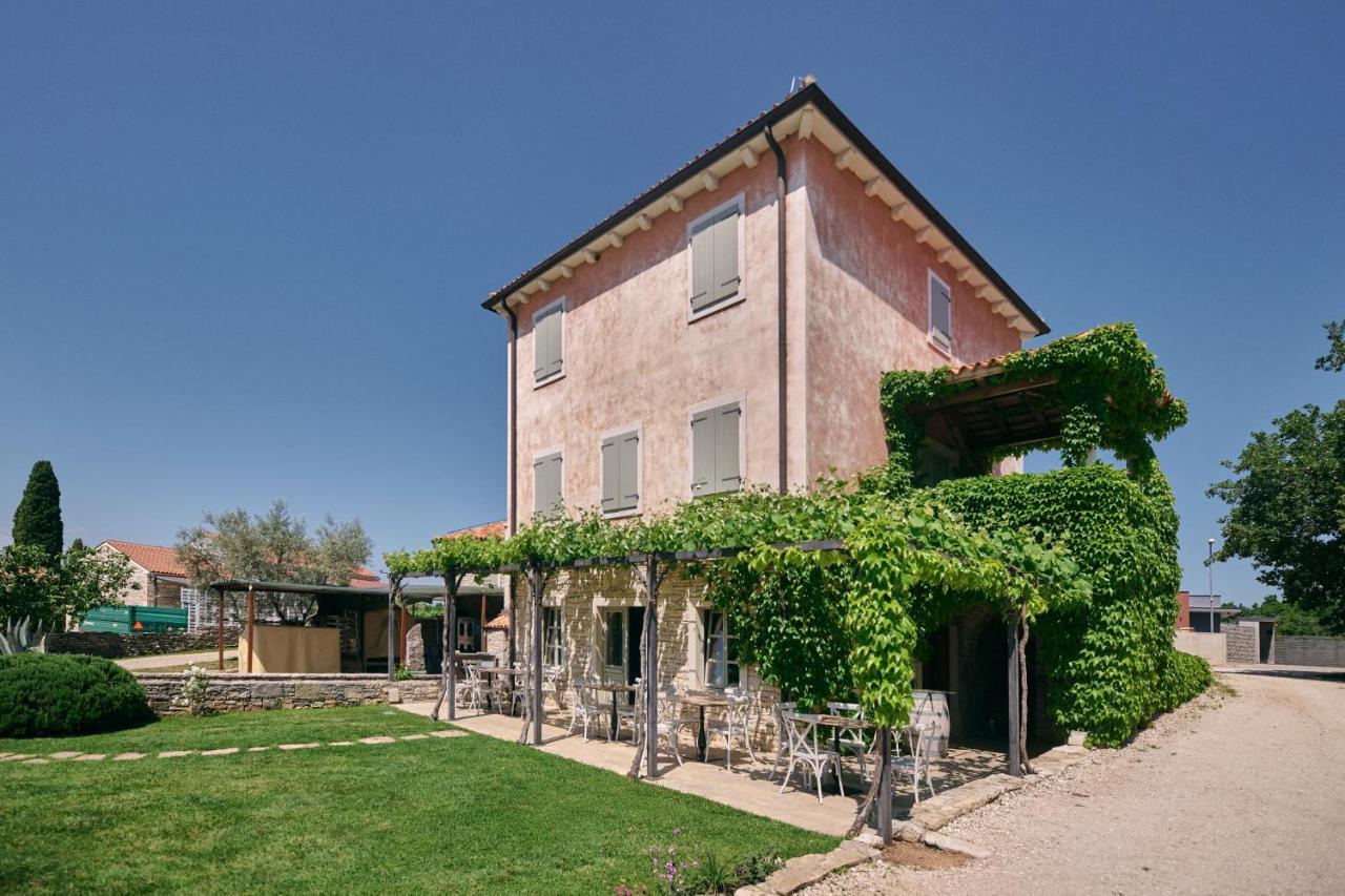 Winery Cuj Bed & Breakfast Vilanija Екстер'єр фото